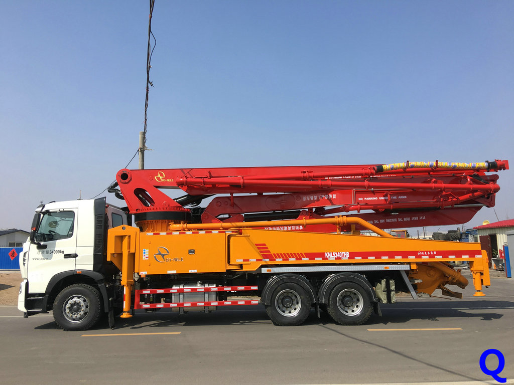 小型泵車(chē) 小型混凝土泵車(chē) 泵車(chē)、天泵