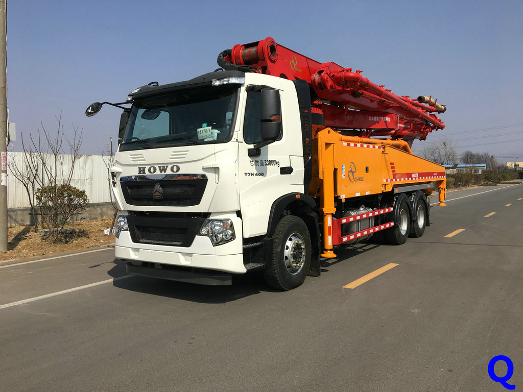 小型混凝土泵車，天泵，混凝土泵車，小型泵車