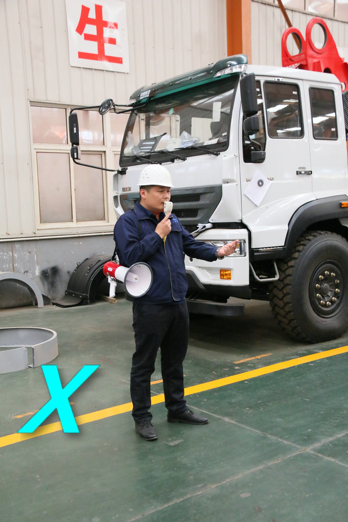 青島小型混凝土泵車價(jià)格