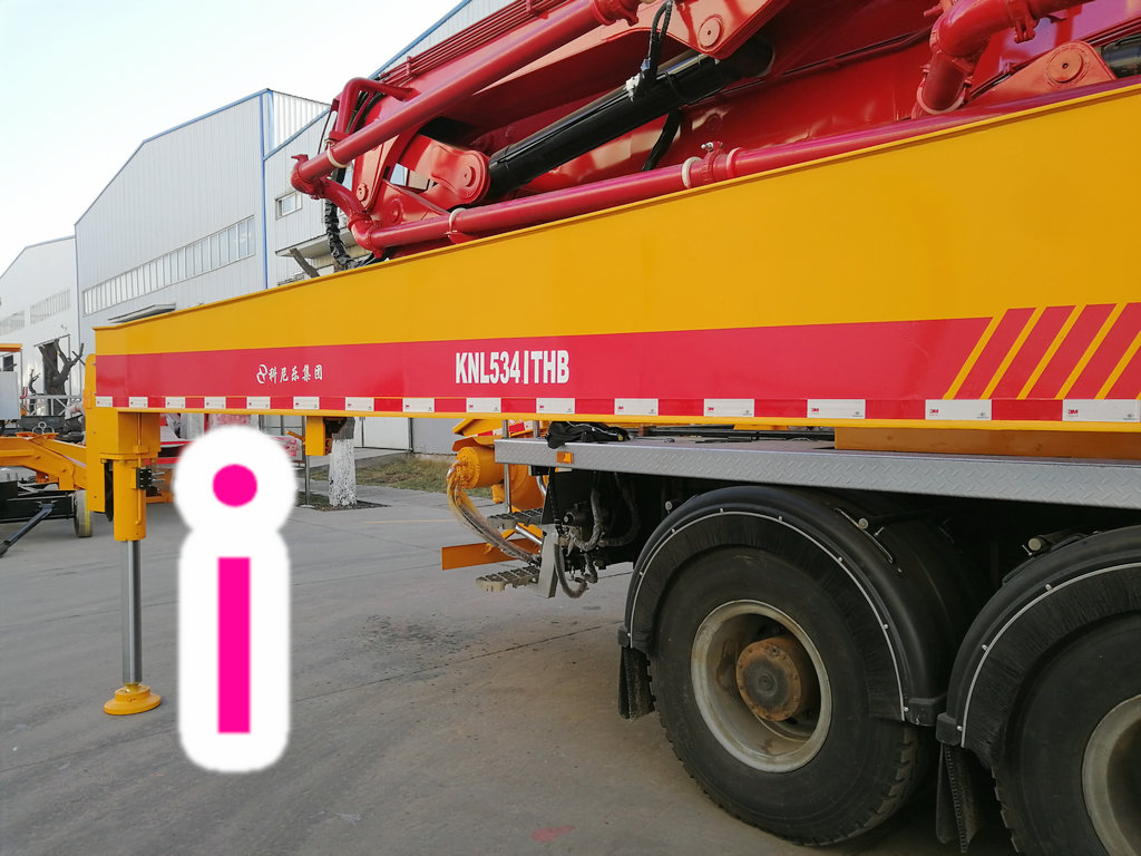 青島小型混凝土泵車價(jià)格 (10)