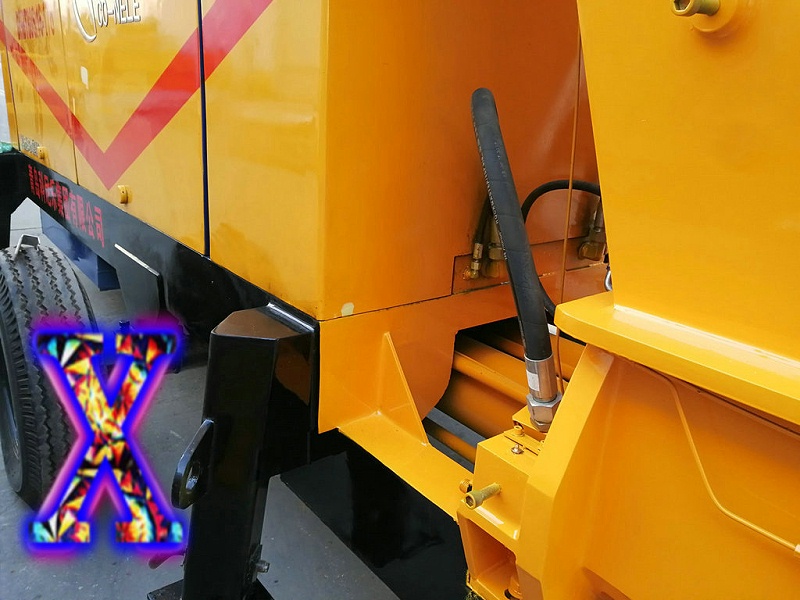 青島混凝土輸送泵價格 (7)